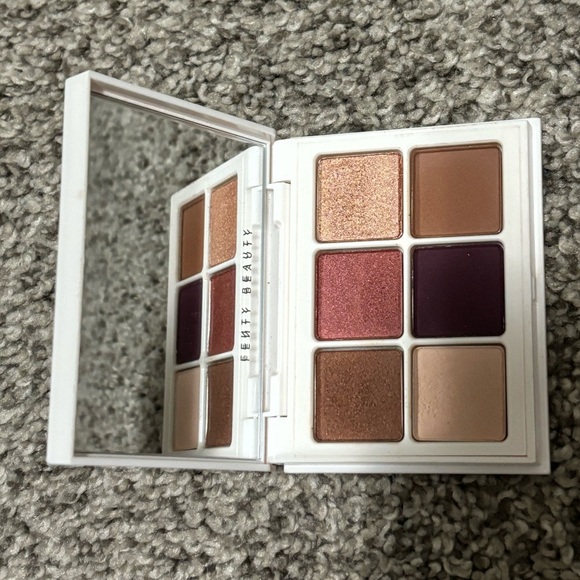 Fenty Beauty 9 Wine Eyeshadow Mix and Match Palette - Picture 5 of 5